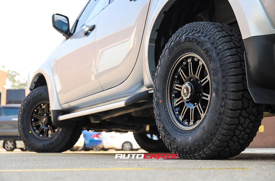 MITSUBISHI TRITON GRANITE MATTE BLACK